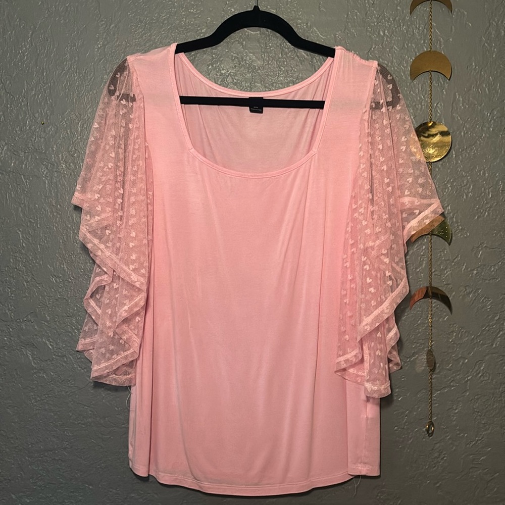 LEAVES TODAY-MAKE OFFER: SHEIN Heart Sleeve Blouse